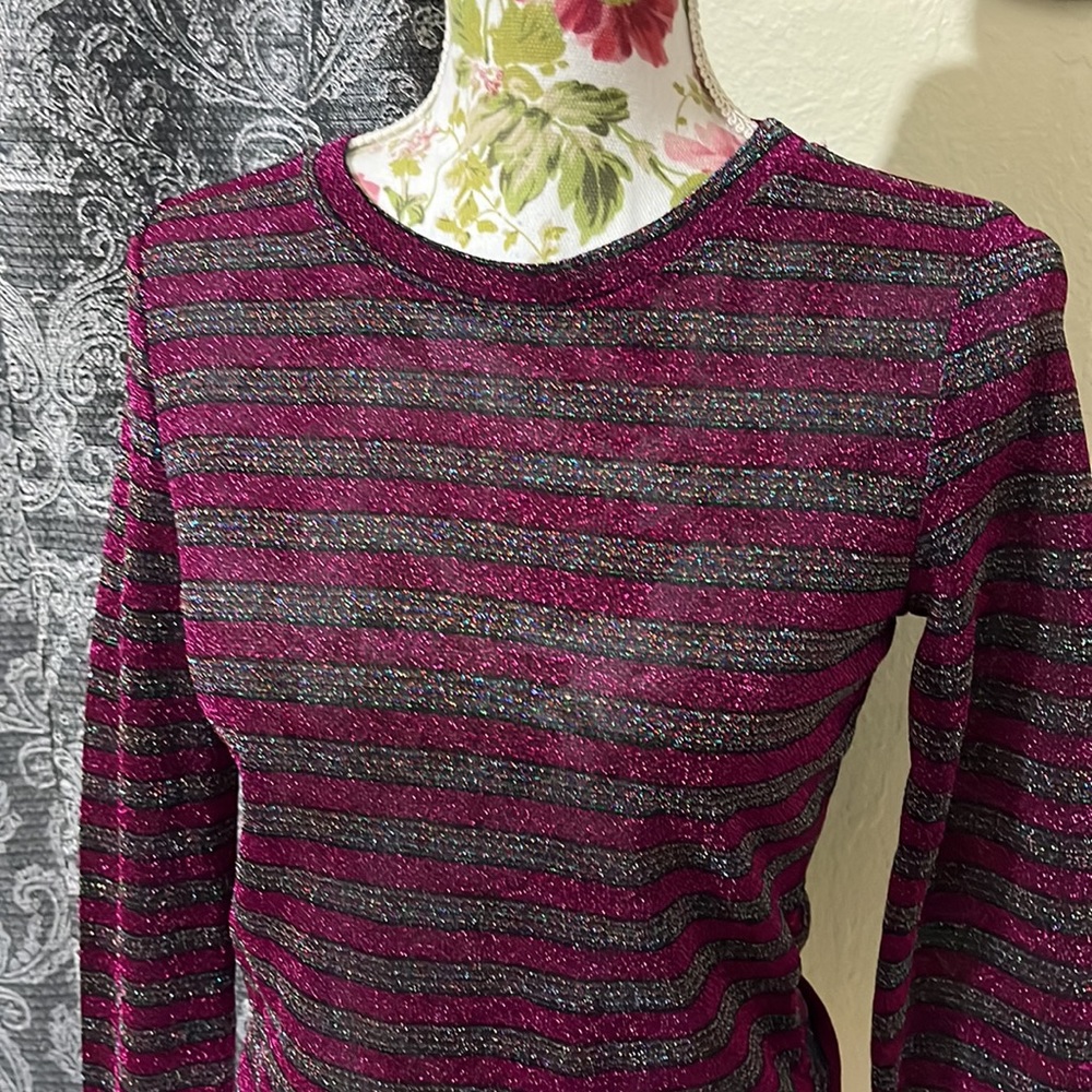 Metallic/ glitter Top ✨ - Picture 2 of 11